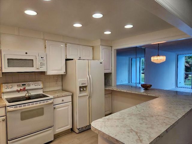 2000 S Federal Highway 106, Boynton Beach, FL 33435