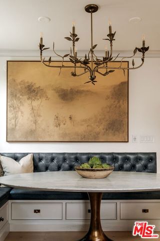 18875 Pasadero Drive, Tarzana (los Angeles), CA 91356