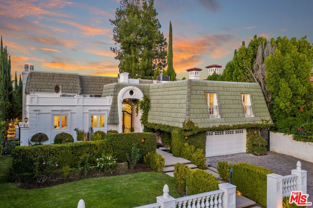 18875 Pasadero Drive, Tarzana (los Angeles), CA 91356