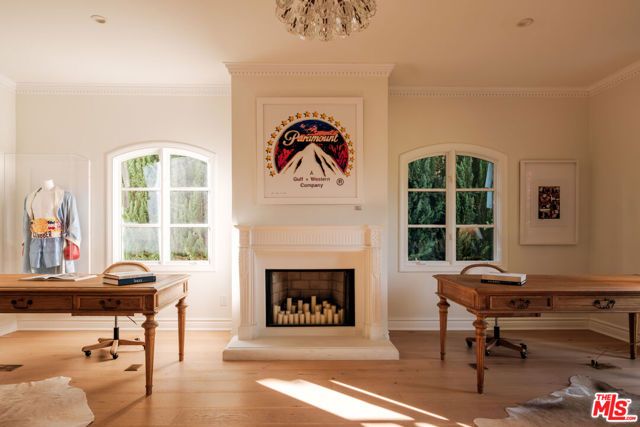 18875 Pasadero Drive, Tarzana (los Angeles), CA 91356