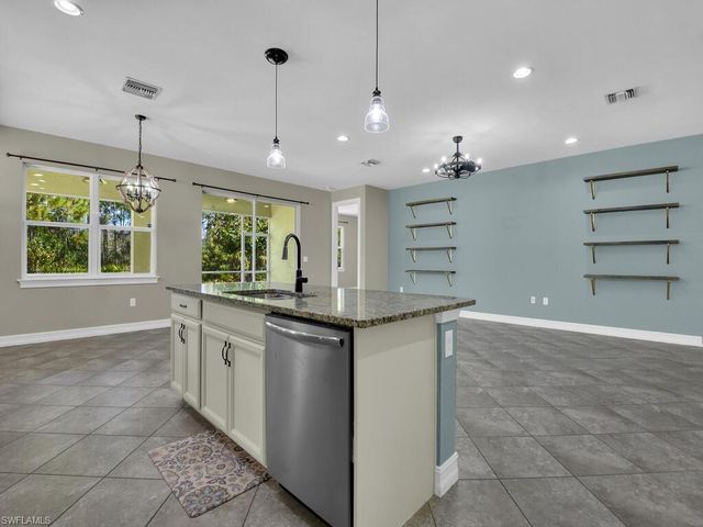 4211 Dutchess Park RD, Fort Myers, FL 33916