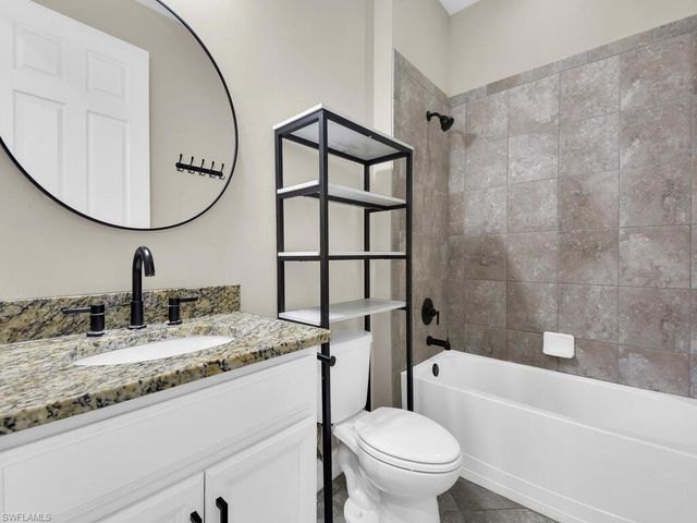 4211 Dutchess Park RD, Fort Myers, FL 33916