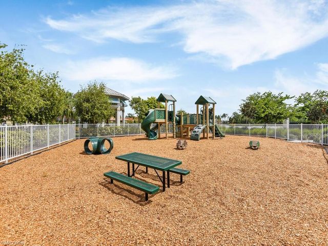 4211 Dutchess Park RD, Fort Myers, FL 33916