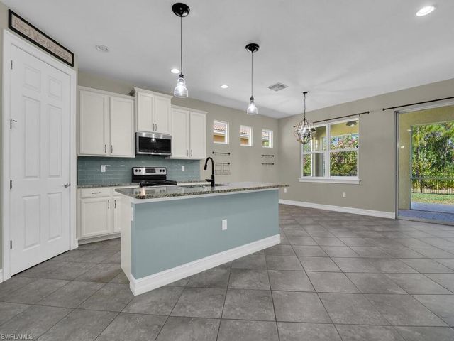 4211 Dutchess Park RD, Fort Myers, FL 33916