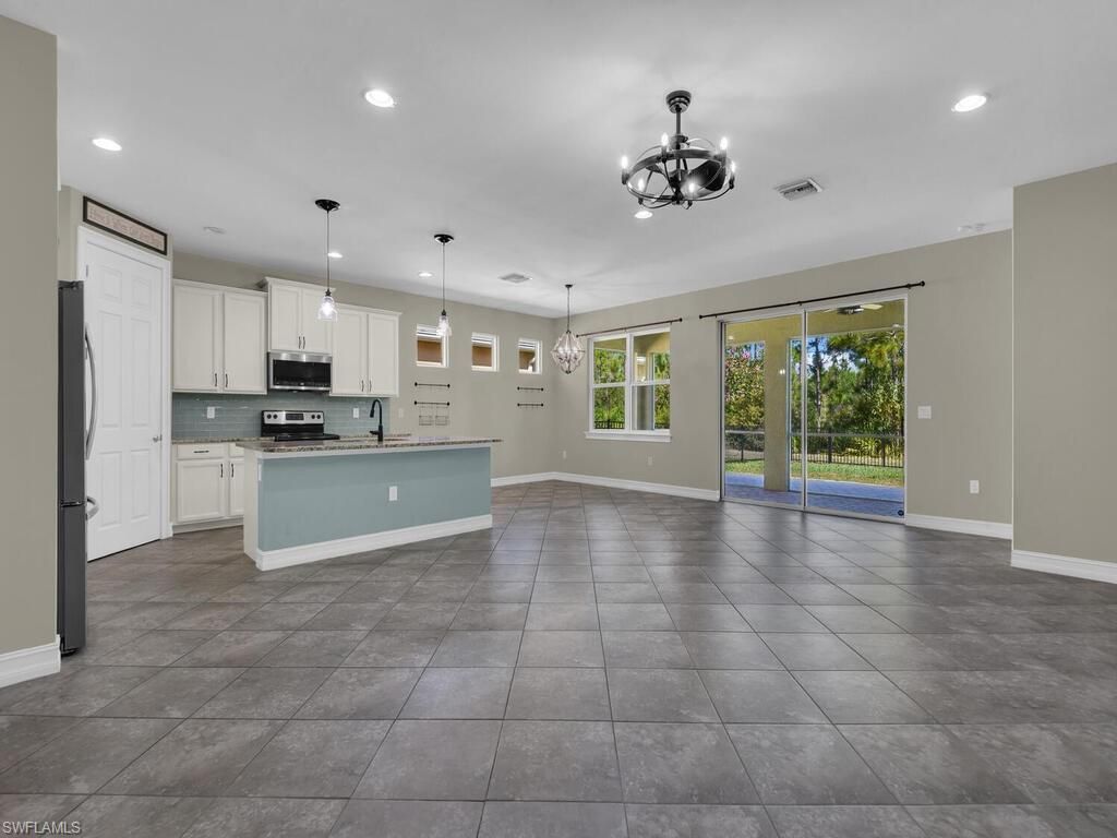 4211 Dutchess Park RD, FORT MYERS, FL 33916 — photo 2