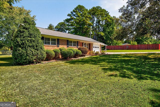 466 & 472 Minter Drive, Hampton, GA 30228