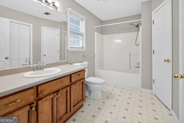 466 & 472 Minter Drive, Hampton, GA 30228