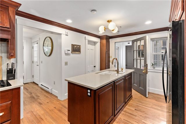 225 Greenwood Avenue, Warwick, RI 02886