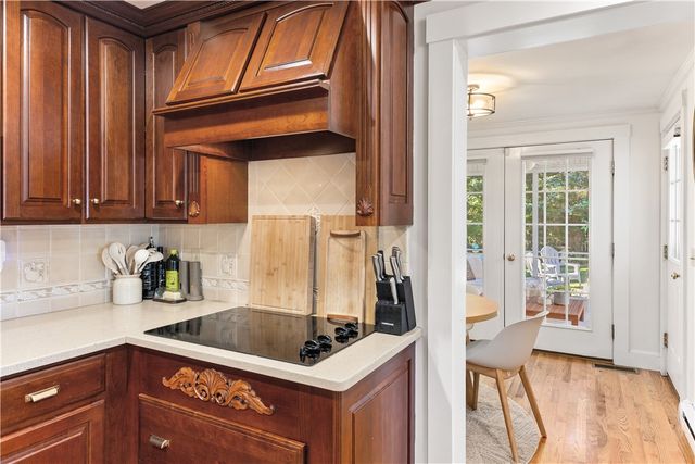 225 Greenwood Avenue, Warwick, RI 02886