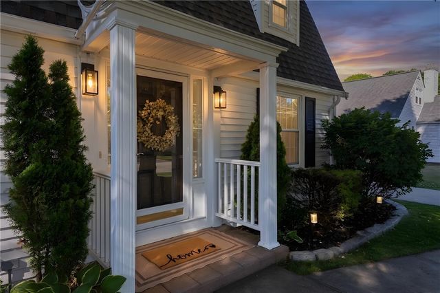 225 Greenwood Avenue, Warwick, RI 02886