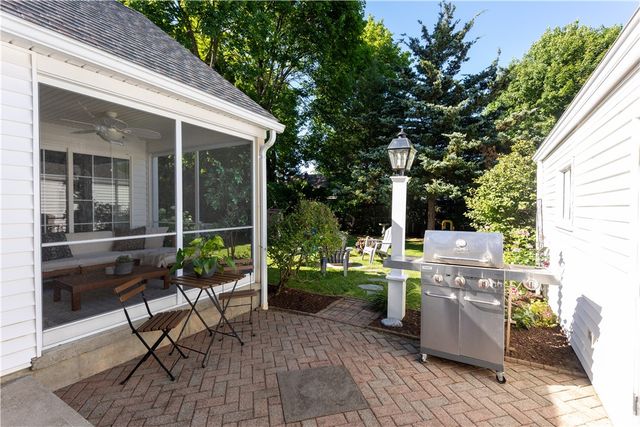 225 Greenwood Avenue, Warwick, RI 02886