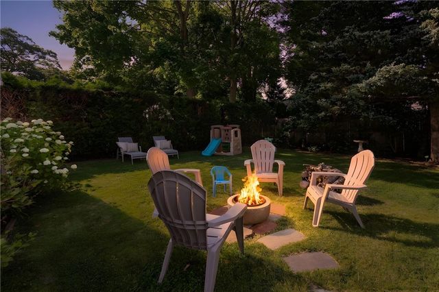 225 Greenwood Avenue, Warwick, RI 02886