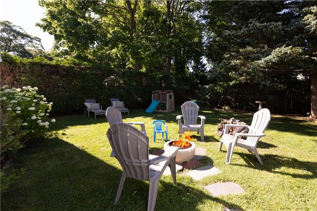 225 Greenwood Avenue, Warwick, RI 02886