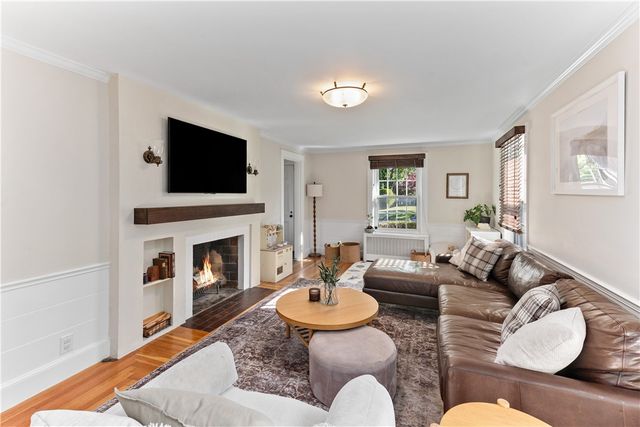 225 Greenwood Avenue, Warwick, RI 02886