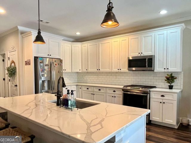 127 Newport Road NE, Milledgeville, GA 31061