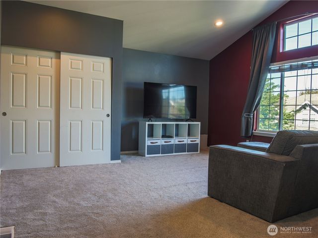 1919 SW 346th Place, Federal Way, WA 98023