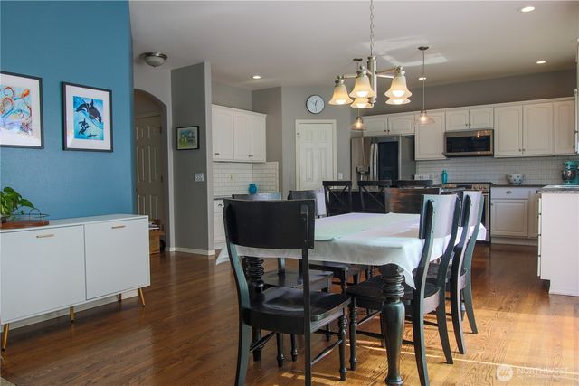 1919 SW 346th Place, Federal Way, WA 98023