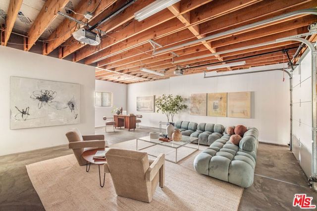 121 N Avenue 59, Los Angeles, CA 90042