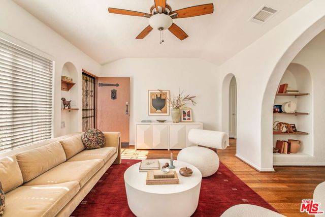 121 N Avenue 59, Los Angeles, CA 90042