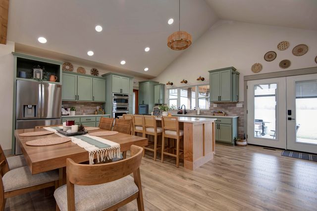 1861 Preston Hollow Road, Seymour, MO 65746