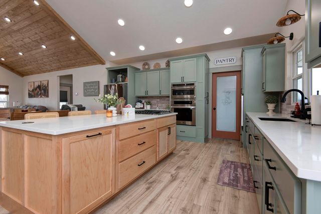 1861 Preston Hollow Road, Seymour, MO 65746