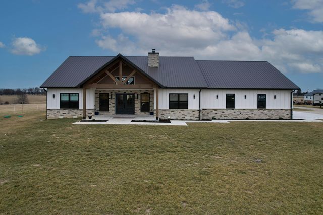 1861 Preston Hollow Road, Seymour, MO 65746