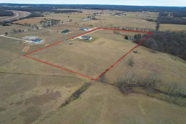 1861 Preston Hollow Road, Seymour, MO 65746