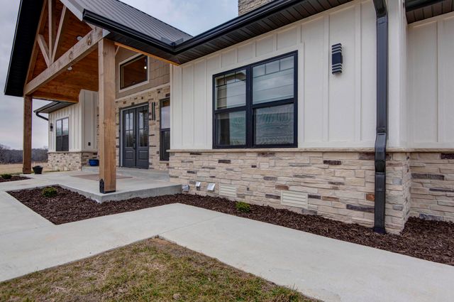 1861 Preston Hollow Road, Seymour, MO 65746