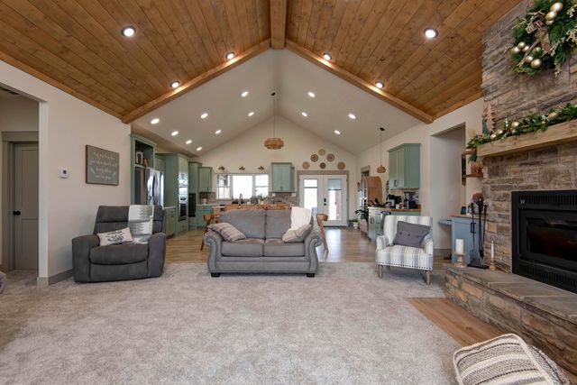 1861 Preston Hollow Road, Seymour, MO 65746