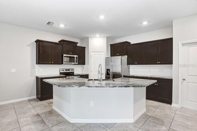 31398 MANGO FADE WAY, San Antonio, FL 33576