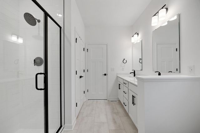 20042 Gallifrey Way, Lakeville, MN 55044