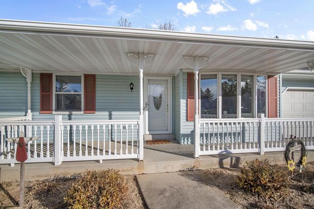 7526 North Point COURT, Kewaskum, WI 53040