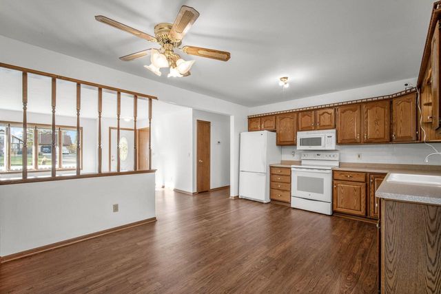 7526 North Point COURT, Kewaskum, WI 53040