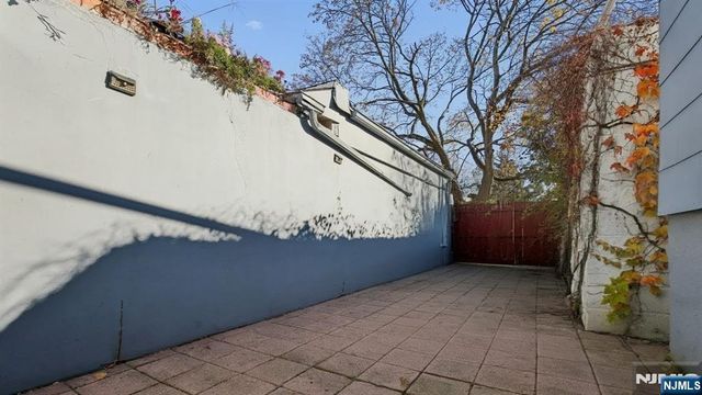 2014 New York Avenue, Union City, NJ 07087