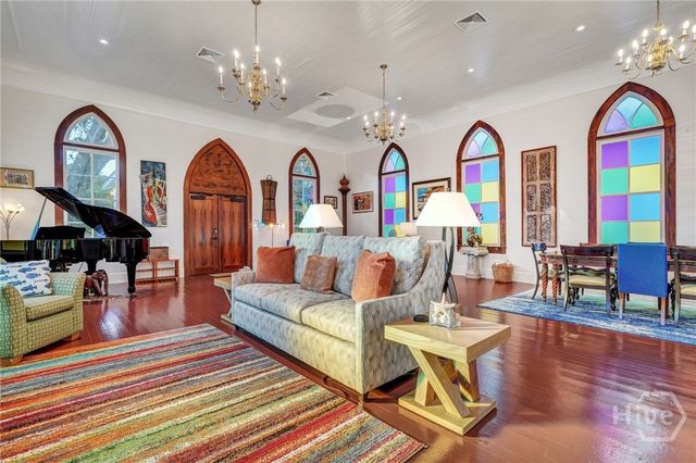 2716 Mechanics Avenue, Thunderbolt, GA 31404