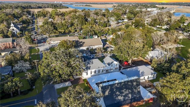 2716 Mechanics Avenue, Thunderbolt, GA 31404