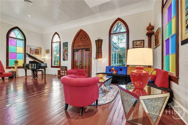 2716 Mechanics Avenue, Thunderbolt, GA 31404