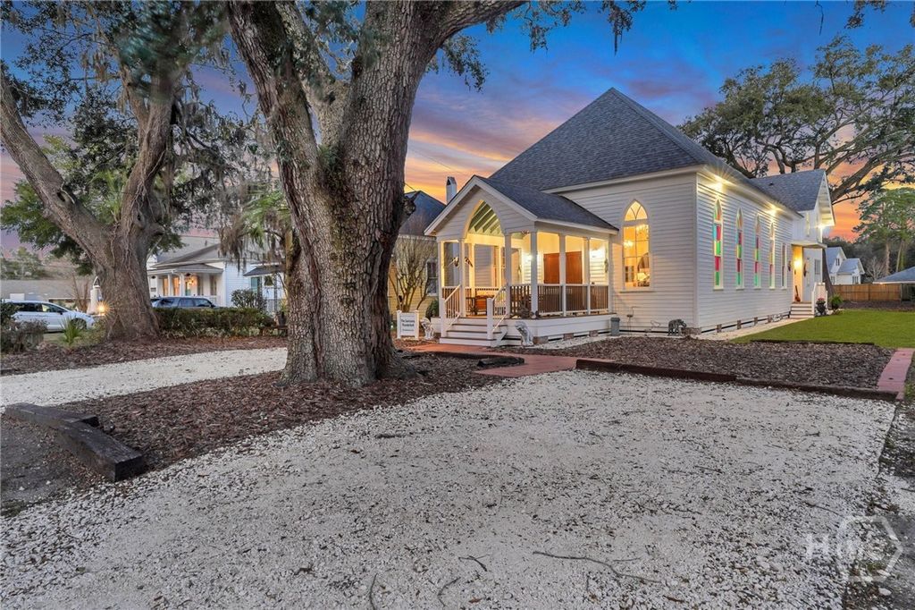 2716 Mechanics Avenue, Thunderbolt, GA 31404