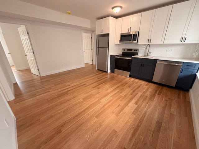 33 Pleasant St 2, Leominster, MA 01453