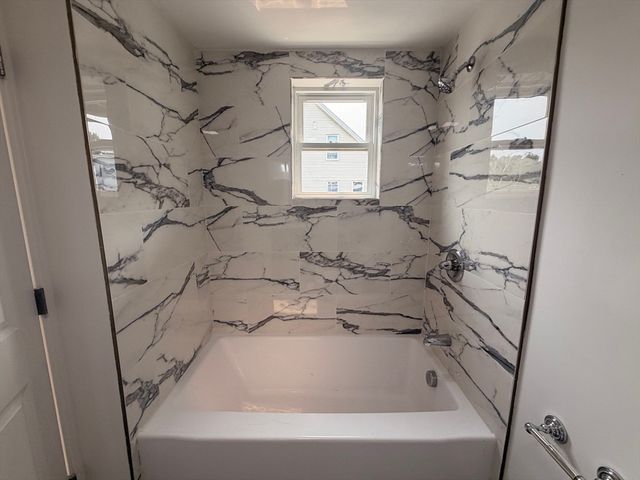 33 Pleasant St 2, Leominster, MA 01453