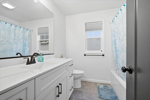 2513 Pampas Lane, Bloomington, IL 61705