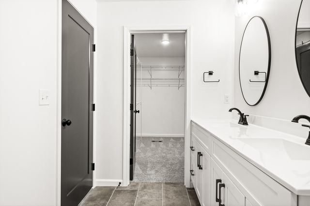 2513 Pampas Lane, Bloomington, IL 61705