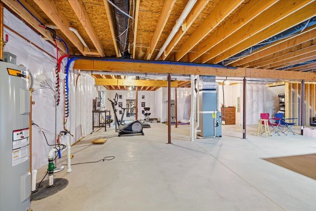 2513 Pampas Lane, Bloomington, IL 61705