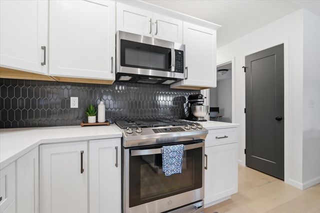 2513 Pampas Lane, Bloomington, IL 61705