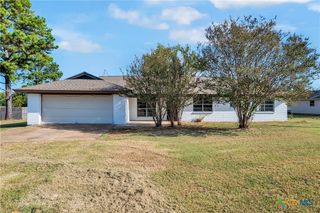 402 River Oaks Drive, Gatesville, TX 76528