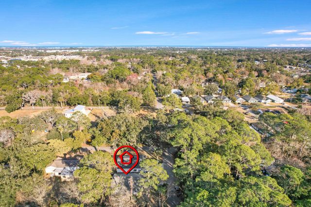 696 Oakland Ave, St Augustine, FL 32084