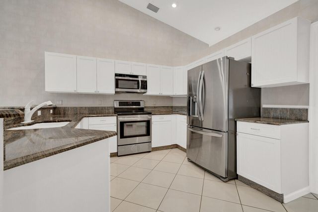 6151 Hook Lane, Boynton Beach, FL 33437