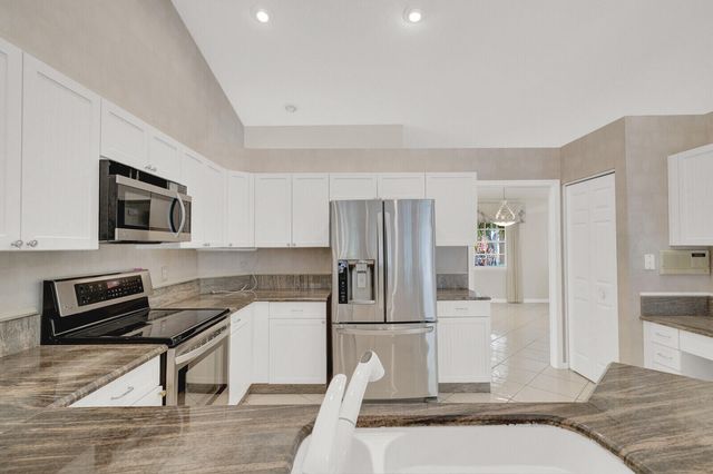 6151 Hook Lane, Boynton Beach, FL 33437