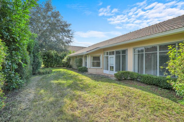 6151 Hook Lane, Boynton Beach, FL 33437