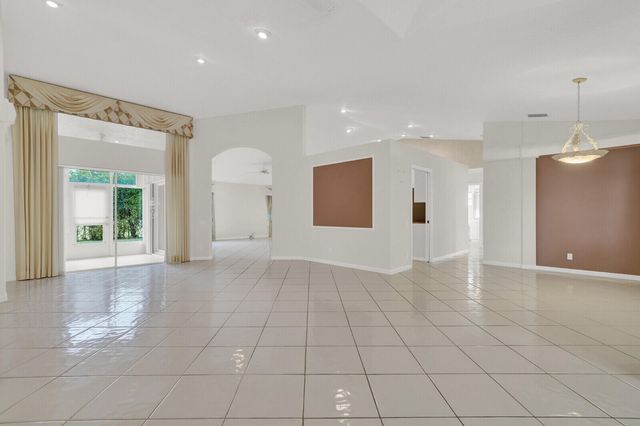 6151 Hook Lane, Boynton Beach, FL 33437